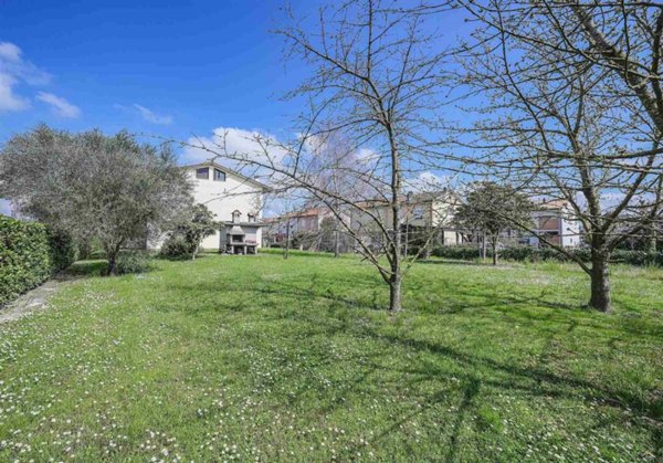 casa indipendente in vendita a Lugo in zona Voltana