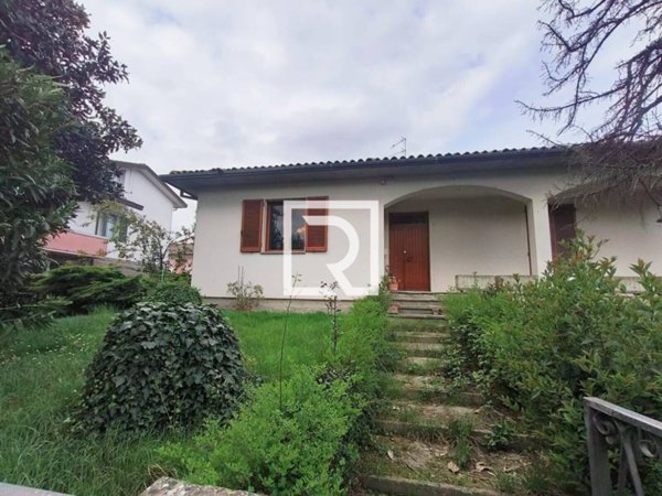 casa indipendente in vendita a Lugo