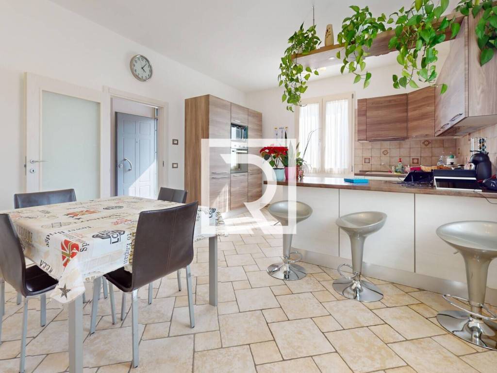 casa indipendente in vendita a Lugo