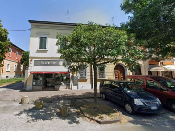 negozio in vendita a Lugo