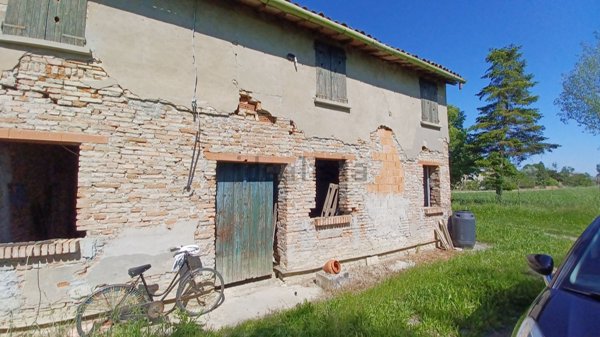 casa indipendente in vendita a Lugo in zona San Lorenzo