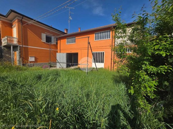 locale commerciale in vendita a Lugo