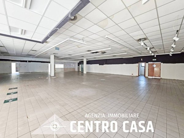 negozio in vendita a Lugo