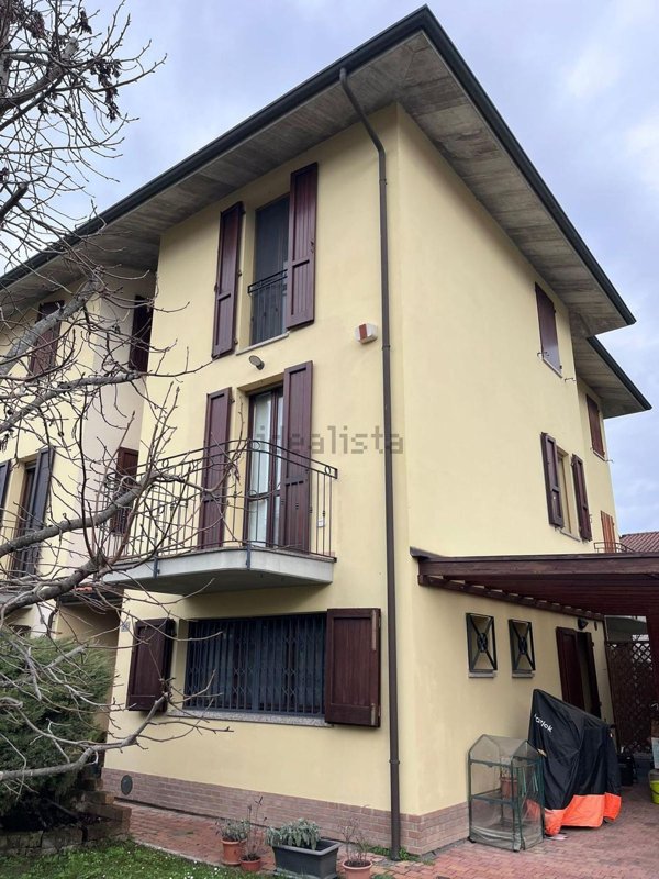 casa indipendente in vendita a Lugo