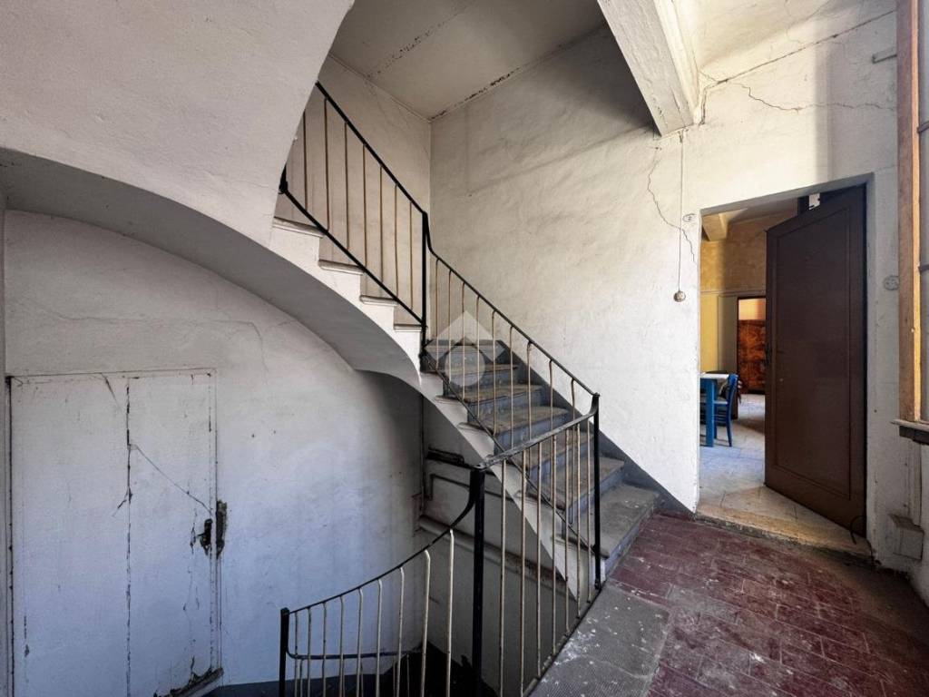 intera palazzina in vendita a Lugo