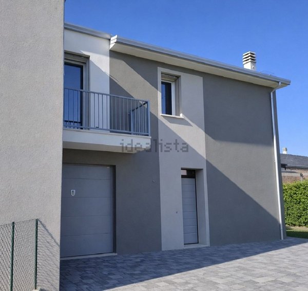 casa indipendente in vendita a Lugo