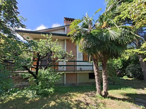 casa indipendente in vendita a Lugo
