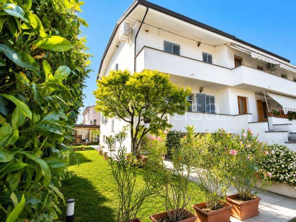 casa indipendente in vendita a Lugo