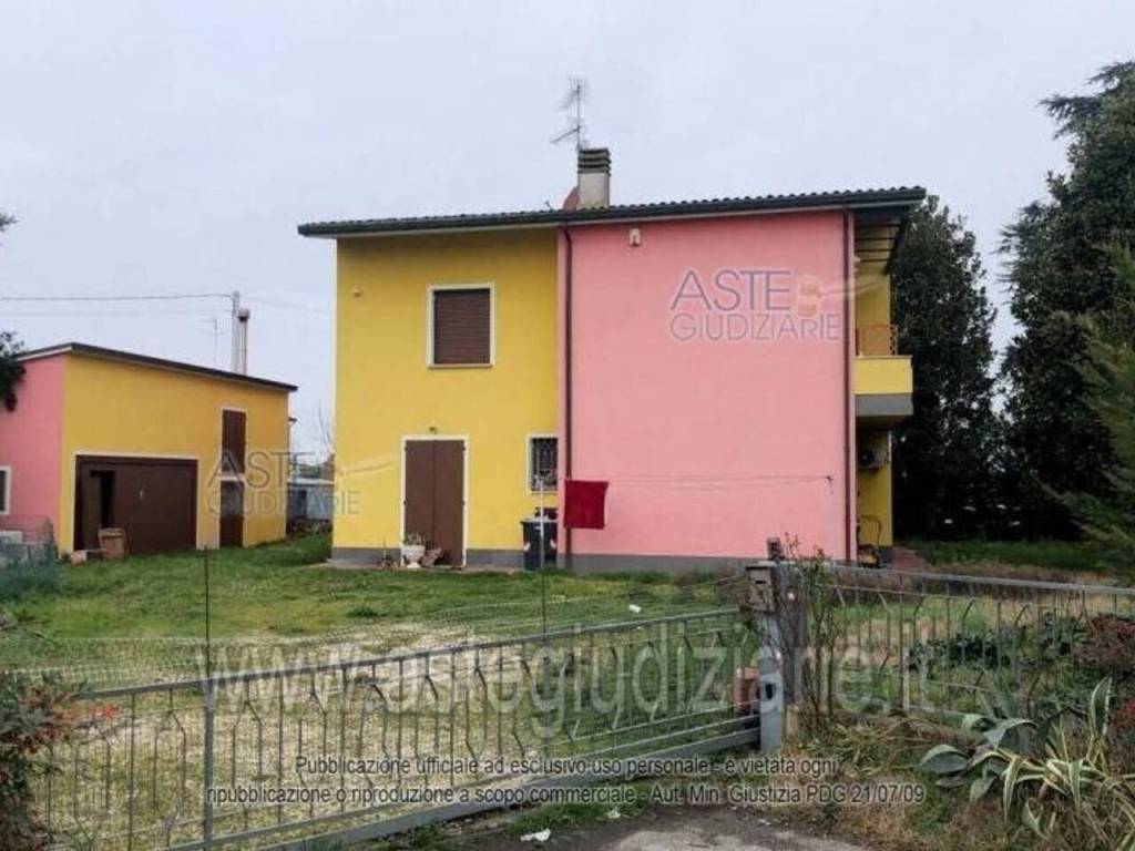 casa indipendente in vendita a Lugo