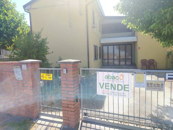casa indipendente in vendita a Lugo in zona Bizzuno