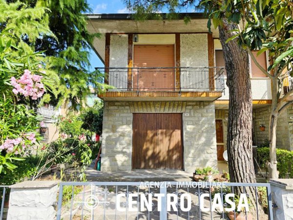 casa indipendente in vendita a Lugo