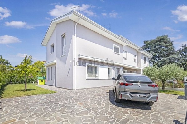 casa indipendente in vendita a Lugo