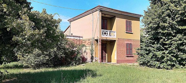 casa indipendente in vendita a Lugo in zona Voltana