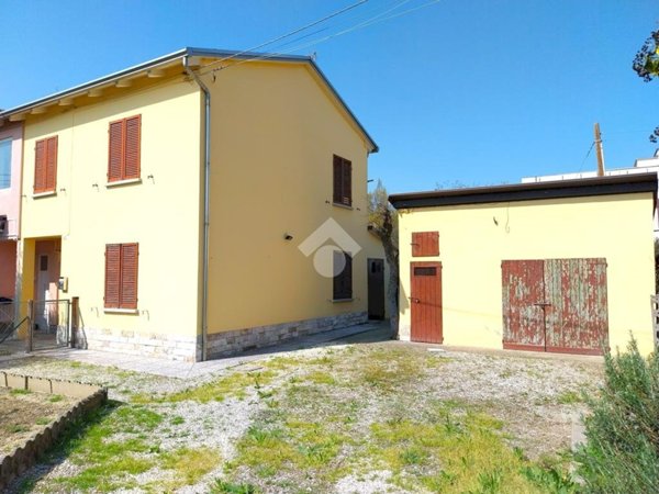 casa indipendente in vendita a Lugo