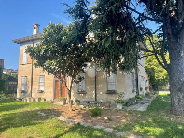 casa indipendente in vendita a Lugo