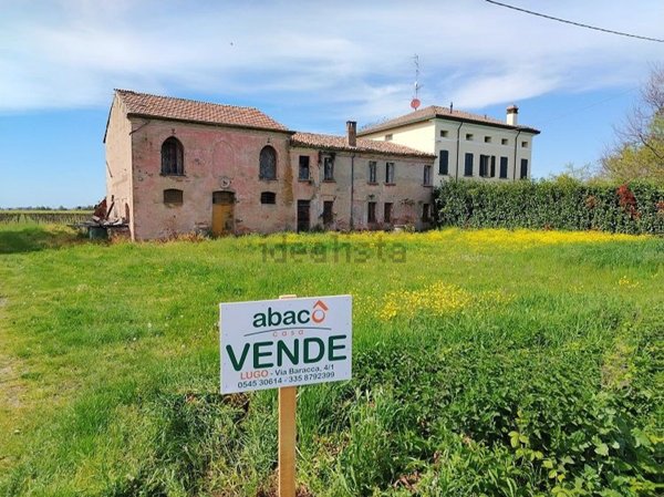 casale in vendita a Lugo