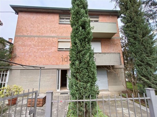 casa indipendente in vendita a Lugo