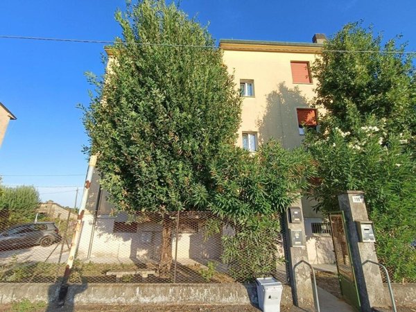 appartamento in vendita a Lugo in zona Villa San Martino