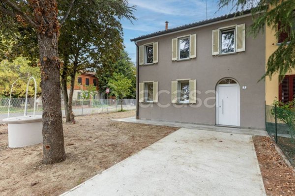 casa indipendente in vendita a Lugo