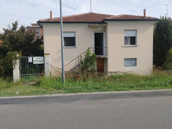 casa indipendente in vendita a Lugo