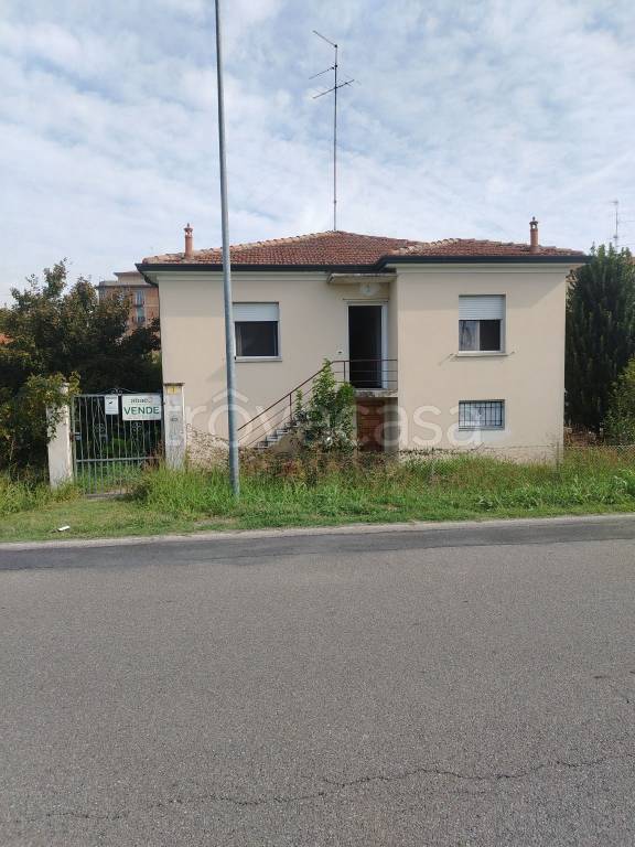 casa indipendente in vendita a Lugo
