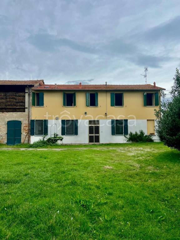 casa indipendente in vendita a Massa Lombarda