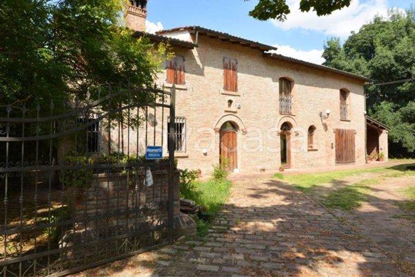 casa indipendente in vendita a Massa Lombarda