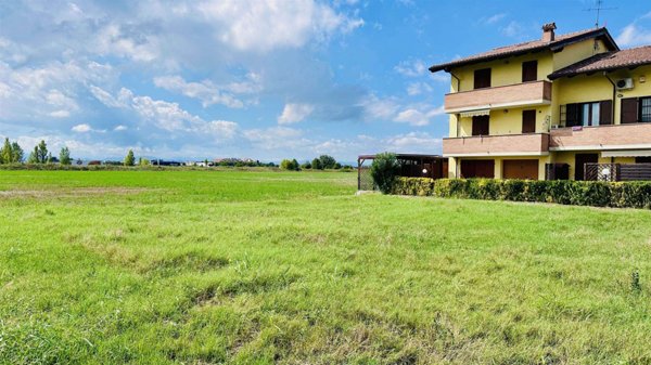 casa indipendente in vendita a Massa Lombarda