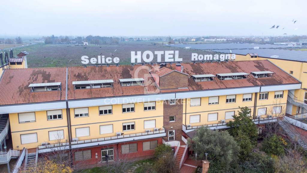 negozio in vendita a Massa Lombarda