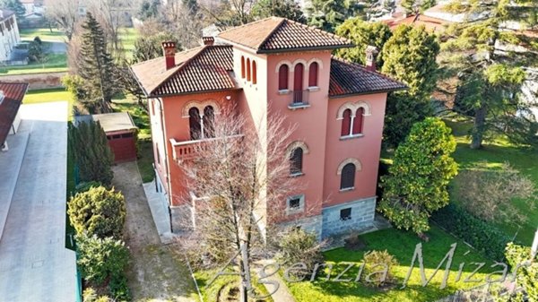 casa indipendente in vendita a Massa Lombarda