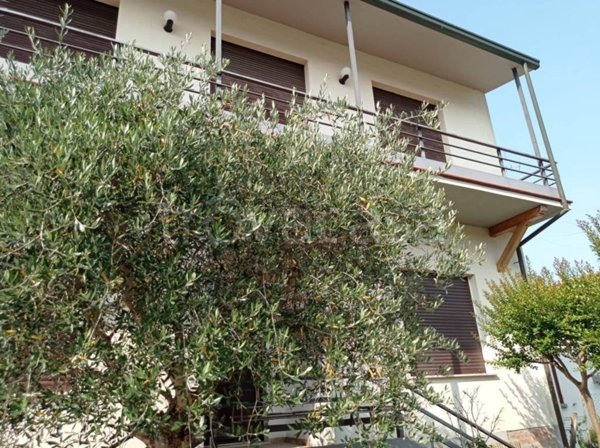 casa indipendente in vendita a Massa Lombarda