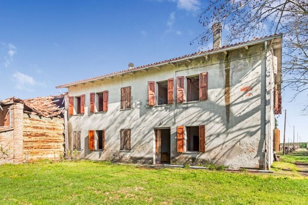 casa indipendente in vendita a Massa Lombarda