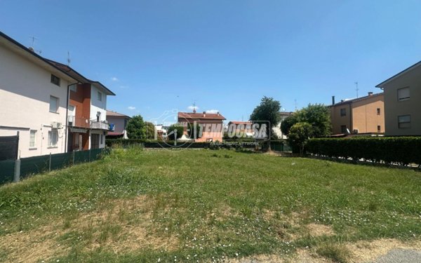 casa indipendente in vendita a Massa Lombarda