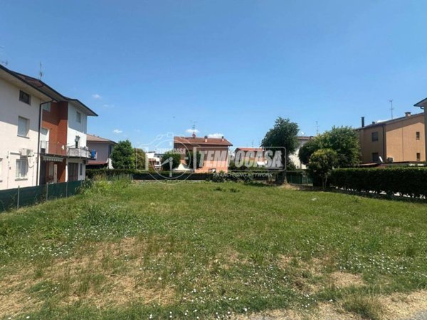 casa indipendente in vendita a Massa Lombarda