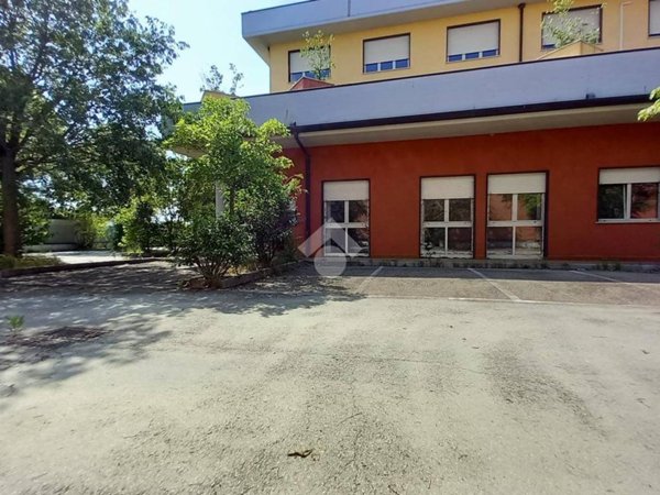 ufficio in vendita a Massa Lombarda