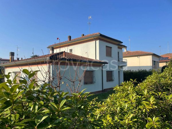 casa indipendente in vendita a Massa Lombarda