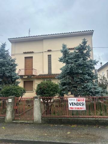 casa indipendente in vendita a Massa Lombarda