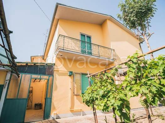 casa indipendente in vendita a Massa Lombarda