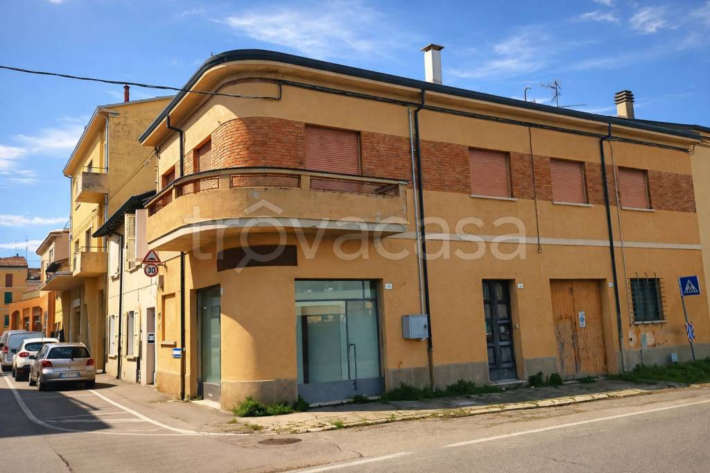 casa indipendente in vendita a Massa Lombarda