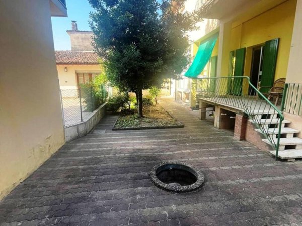 casa indipendente in vendita a Massa Lombarda