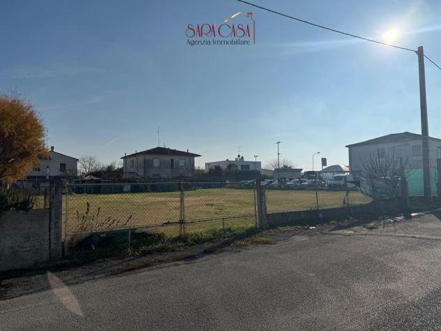 terreno edificabile in vendita a Massa Lombarda