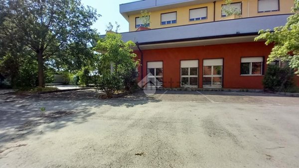 ufficio in vendita a Massa Lombarda