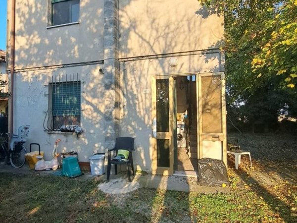 casa indipendente in vendita a Massa Lombarda