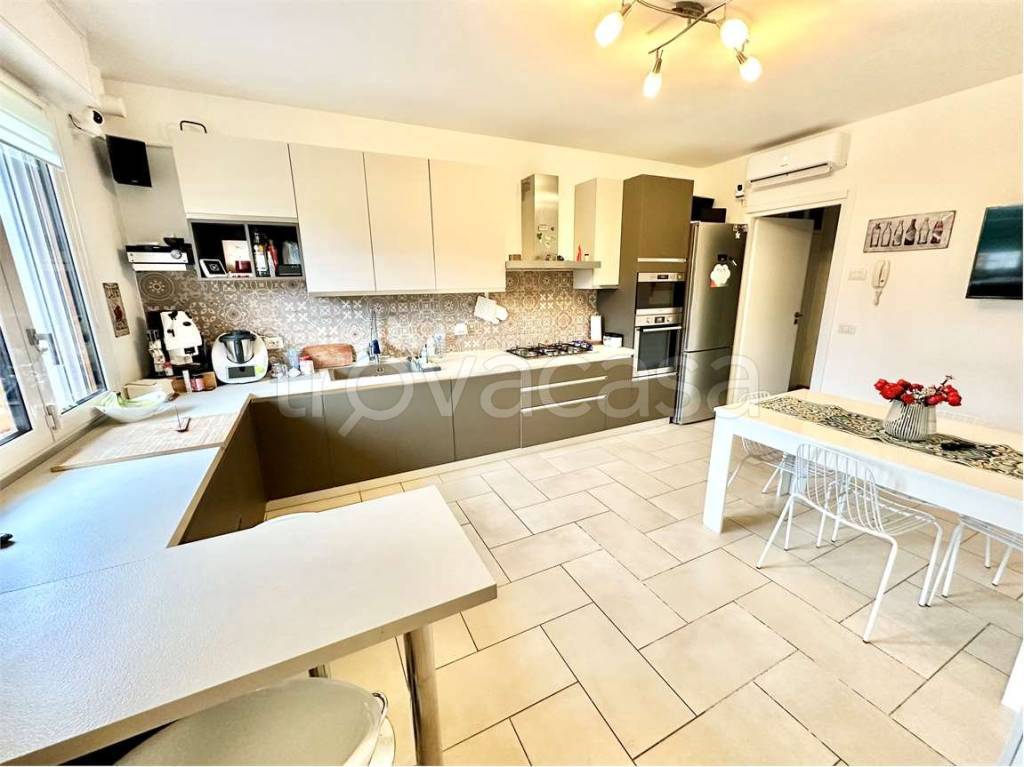 casa indipendente in vendita a Massa Lombarda