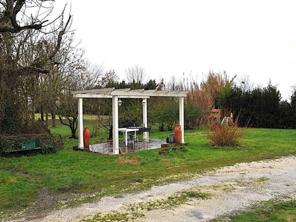 casa indipendente in vendita a Massa Lombarda