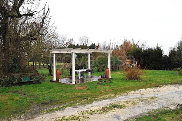 casa indipendente in vendita a Massa Lombarda