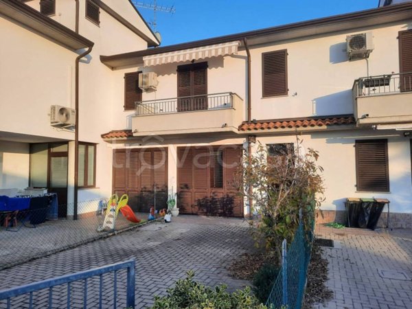 casa indipendente in vendita a Massa Lombarda