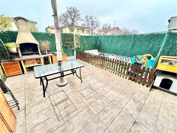 casa indipendente in vendita a Massa Lombarda