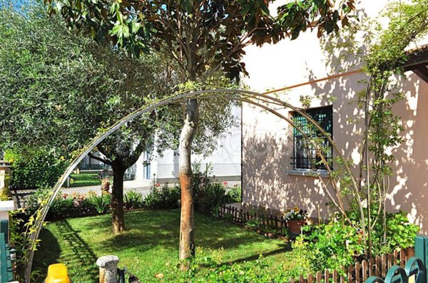 casa indipendente in vendita a Massa Lombarda