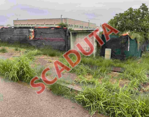 terreno edificabile in vendita a Massa Lombarda